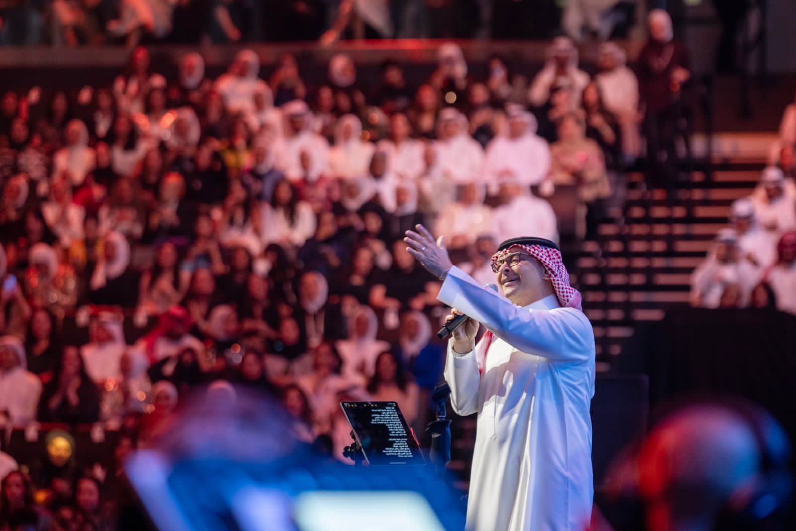 عبد المجيد عبد الله يعيد حكايات الف ليلة وليلة بثلاثة حفلات في الكويت