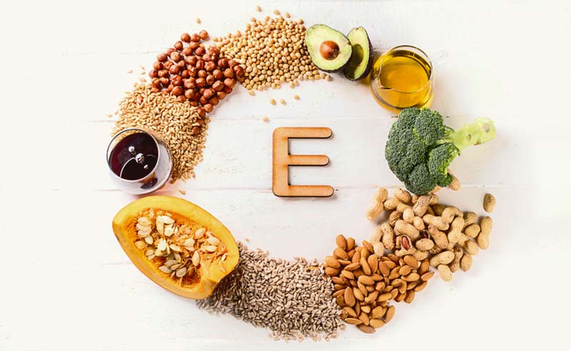 ما هي الكمية الموصى بها من فيتامين E التي يجب تناولها يوميا؟