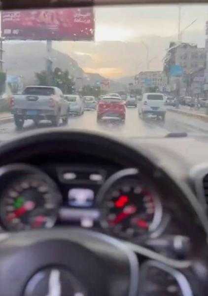   من صعدة إلى حضرموت.. أمطار رعدية تعم 16 محافظة يمنية خلال الساعات القادمة.. وتحذيرات مهمة للسكان 