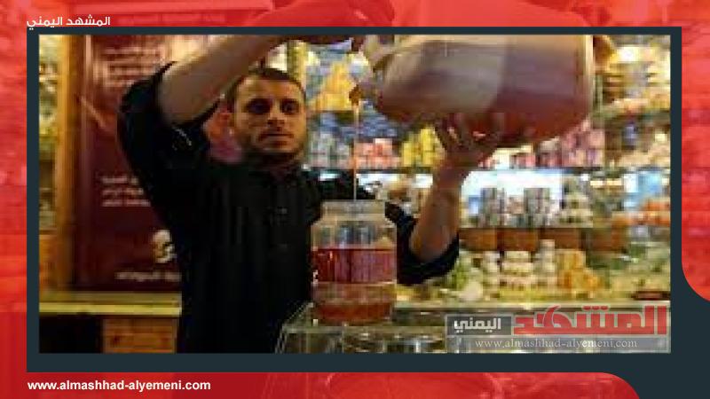 ”العسل اليمني مهدد بالانقراض: حرب الحوثيين والمبيدات تُحاصر نحّالة اليمن.”