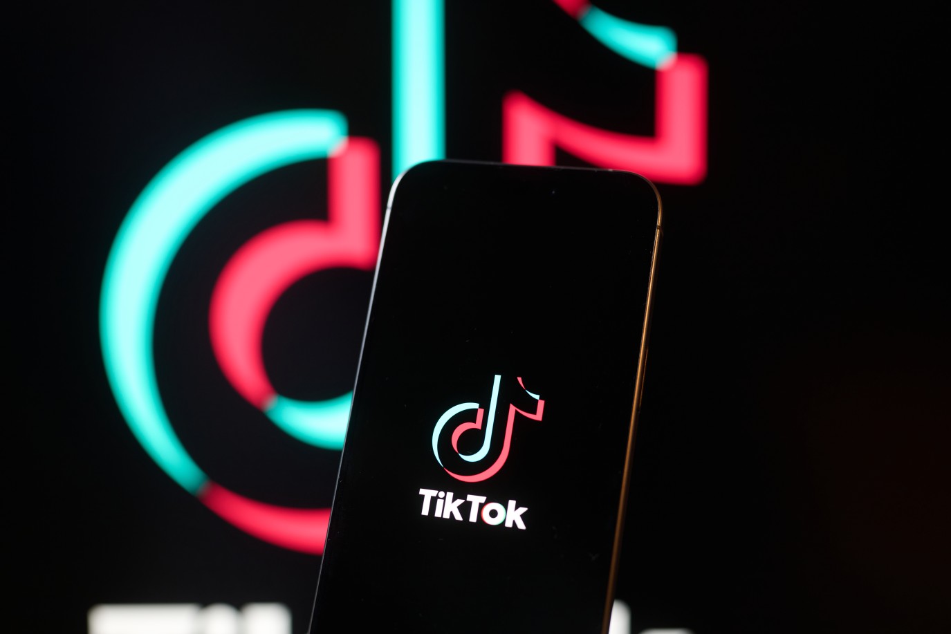   
                                الكشف عن قائمة المرشحين لجوائز TikTok MENA لعام 2024

                             