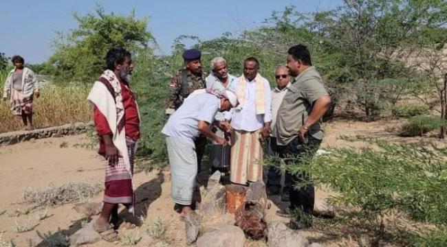 بتوجيهات طارق صالح.. ورق والقاضي يتفقدان اهالي منطقة البغيل المحررة في الجراحي