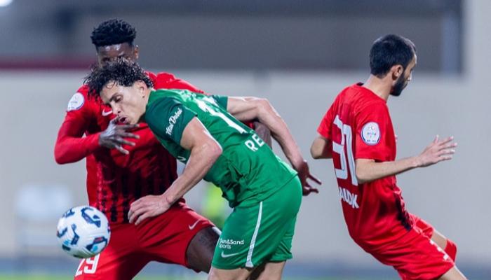  العين يتعثر.. شباب الأهلي يعتلي صدارة الدوري الإماراتي (فيديو) 