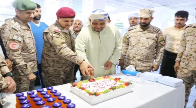 محافظ سقطرى يدشن المخيم الطبي المجاني  